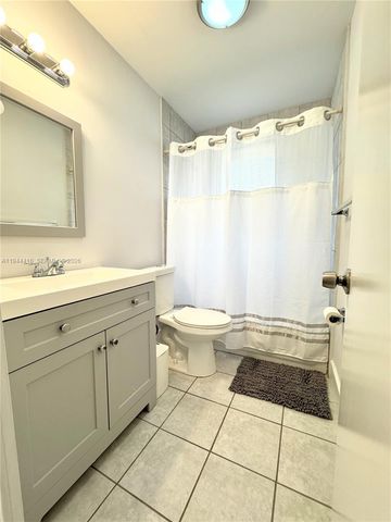 1821 NW 33rd Street, Miami, FL 33142
