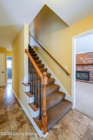 9903 Welshpool Ct, Jeffersontown, KY 40299