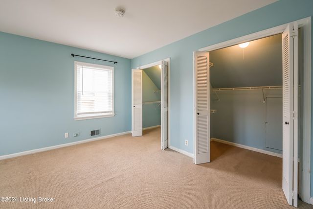 9903 Welshpool Ct, Jeffersontown, KY 40299