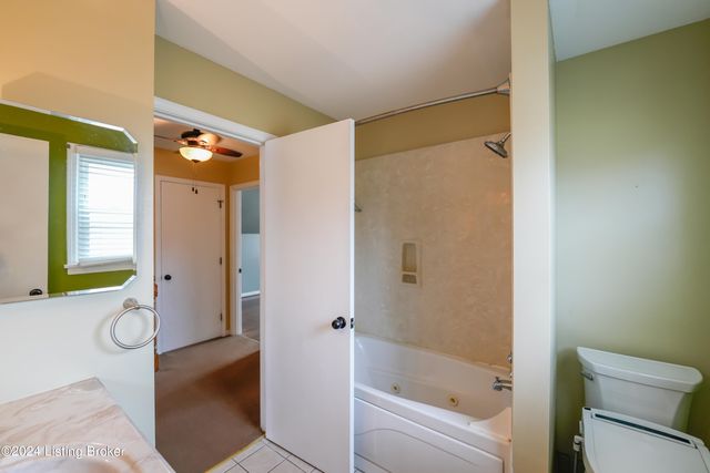 9903 Welshpool Ct, Jeffersontown, KY 40299