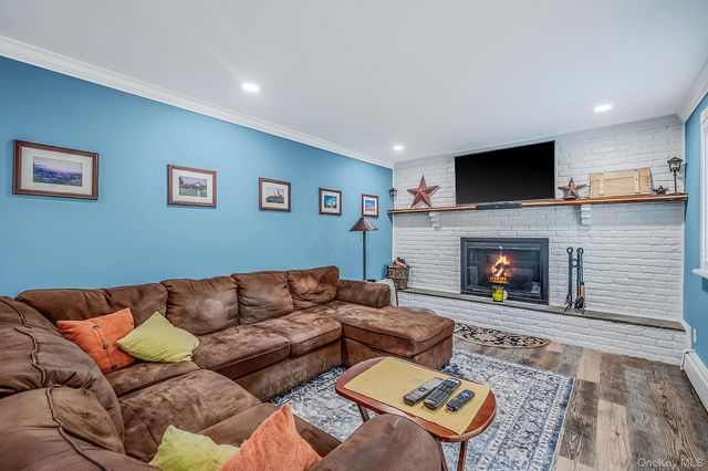 28 Artist Lake Boulevard, Middle Island, NY 11953