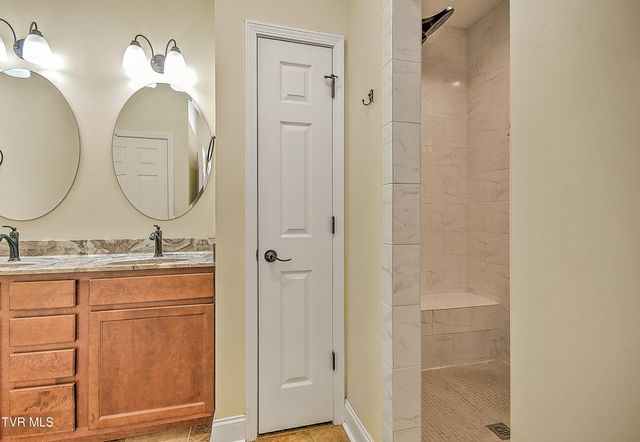 3628 Hazelnut Drive, Kingsport, TN 37664