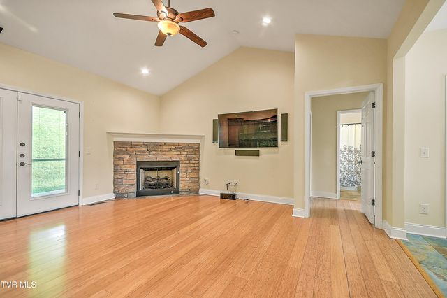 3628 Hazelnut Drive, Kingsport, TN 37664