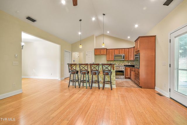 3628 Hazelnut Drive, Kingsport, TN 37664