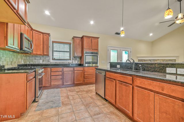 3628 Hazelnut Drive, Kingsport, TN 37664