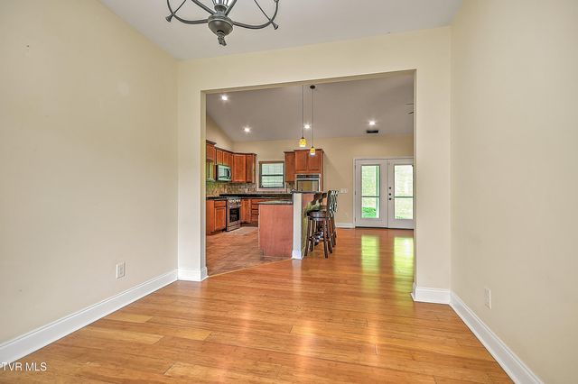 3628 Hazelnut Drive, Kingsport, TN 37664