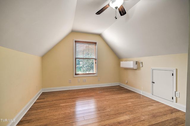 3628 Hazelnut Drive, Kingsport, TN 37664