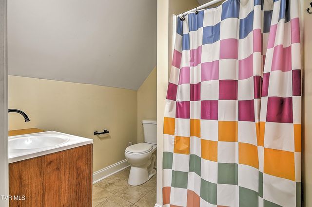 3628 Hazelnut Drive, Kingsport, TN 37664