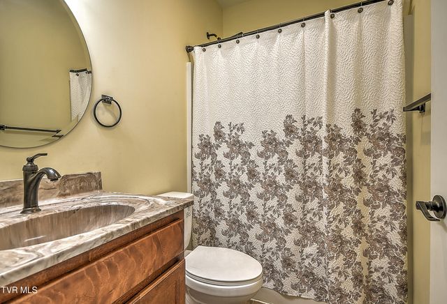 3628 Hazelnut Drive, Kingsport, TN 37664