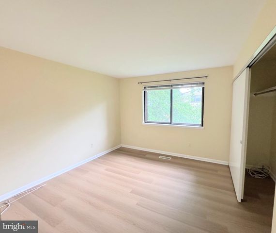 6344 12TH ST N, Arlington, VA 22205