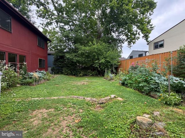 6344 12TH ST N, Arlington, VA 22205