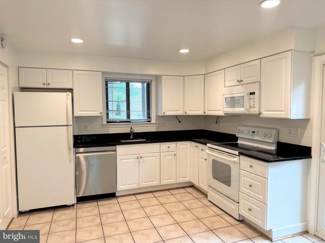 6344 12TH ST N, Arlington, VA 22205
