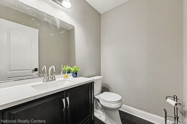 6515 Tamarack Drive, Troy, MI 48098