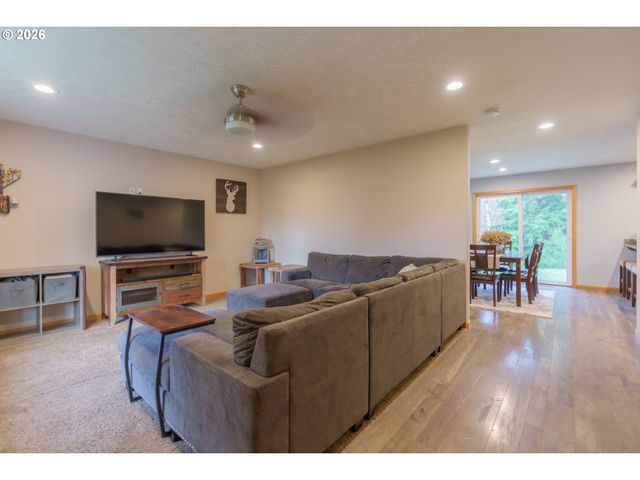 35801 MILLER HEIGHTS Ln, Astoria, OR 97103