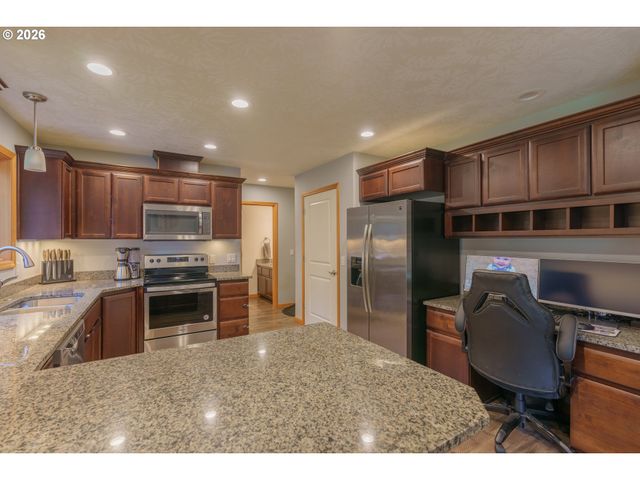 35801 MILLER HEIGHTS Ln, Astoria, OR 97103