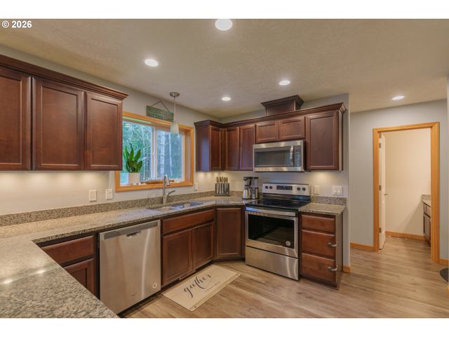 35801 MILLER HEIGHTS Ln, Astoria, OR 97103