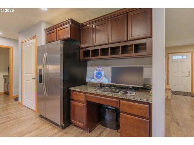 35801 MILLER HEIGHTS Ln, Astoria, OR 97103