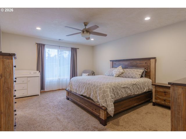 35801 MILLER HEIGHTS Ln, Astoria, OR 97103