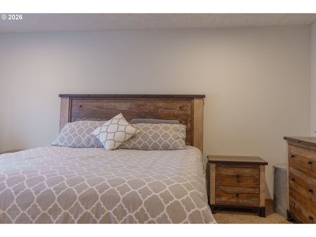 35801 MILLER HEIGHTS Ln, Astoria, OR 97103