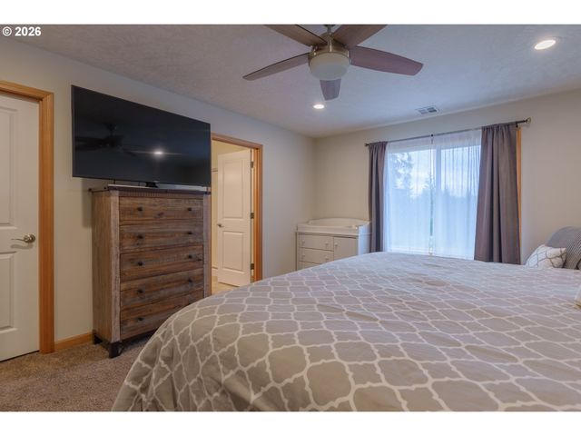 35801 MILLER HEIGHTS Ln, Astoria, OR 97103