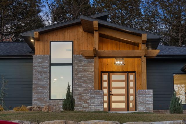 202 Palmer Drive, Branson, MO 65616