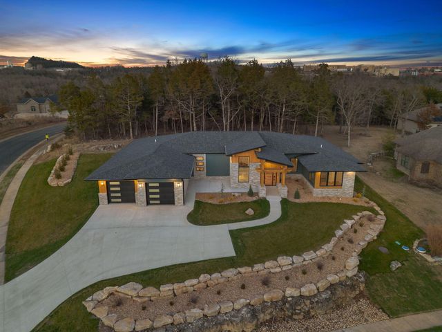 202 Palmer Drive, Branson, MO 65616