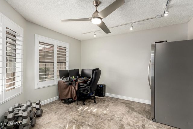 5354 E ELLIS Street, Mesa, AZ 85205