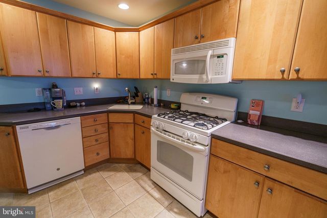21 RARITAN, Little Egg Harbor Twp, NJ 08087