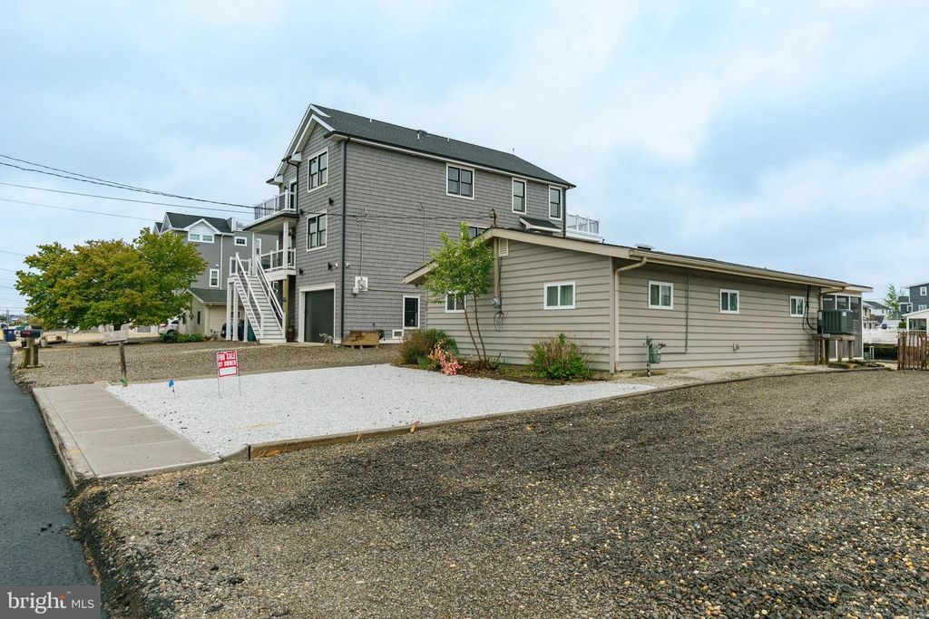 21 RARITAN, Little Egg Harbor Twp, NJ 08087