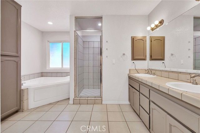 6748 Coriander, Oak Hills, CA 92344