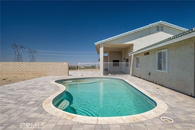 6748 Coriander, Oak Hills, CA 92344