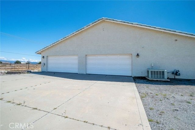 6748 Coriander, Oak Hills, CA 92344