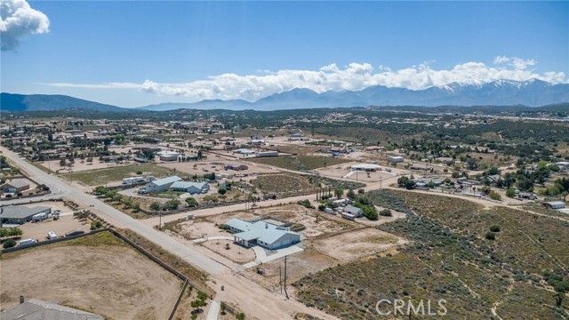 6748 Coriander, Oak Hills, CA 92344