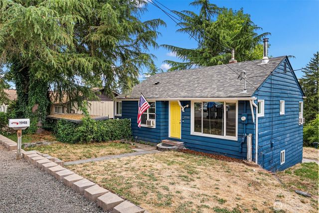 1948 N Callow Avenue, Bremerton, WA 98312