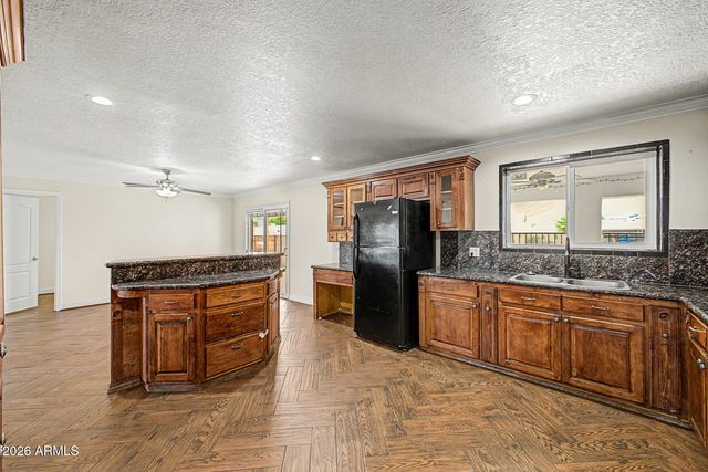 6241 W HIGHLAND Avenue, Phoenix, AZ 85033