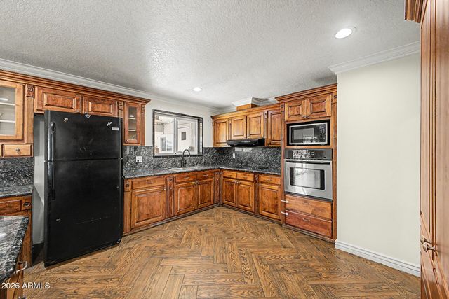 6241 W HIGHLAND Avenue, Phoenix, AZ 85033