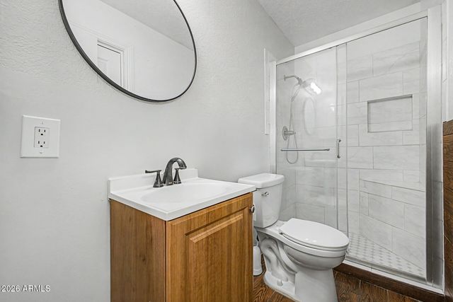 6241 W HIGHLAND Avenue, Phoenix, AZ 85033
