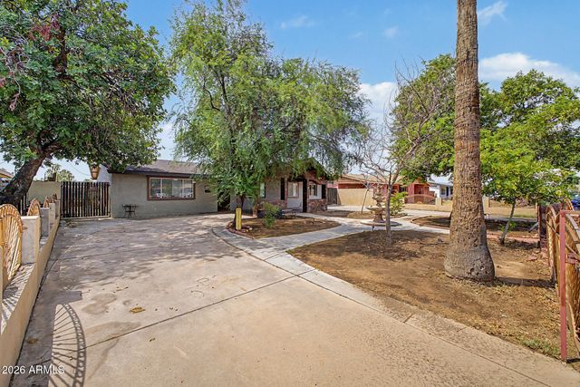 6241 W HIGHLAND Avenue, Phoenix, AZ 85033