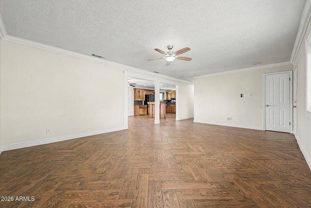 6241 W HIGHLAND Avenue, Phoenix, AZ 85033