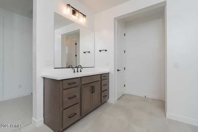 40101 N Alameda Drive, San Tan Valley, AZ 85140