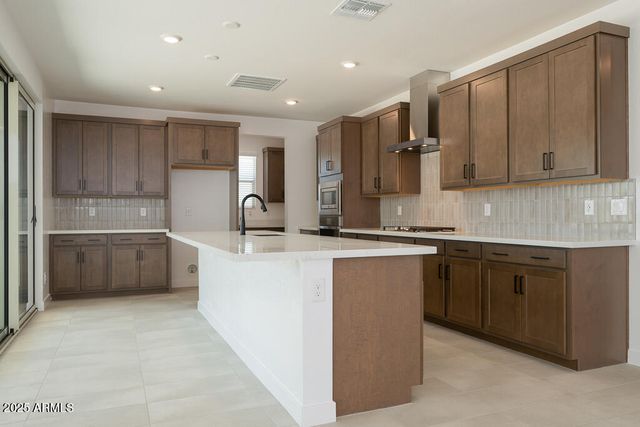 40101 N Alameda Drive, San Tan Valley, AZ 85140