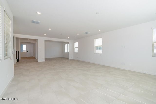 40101 N Alameda Drive, San Tan Valley, AZ 85140