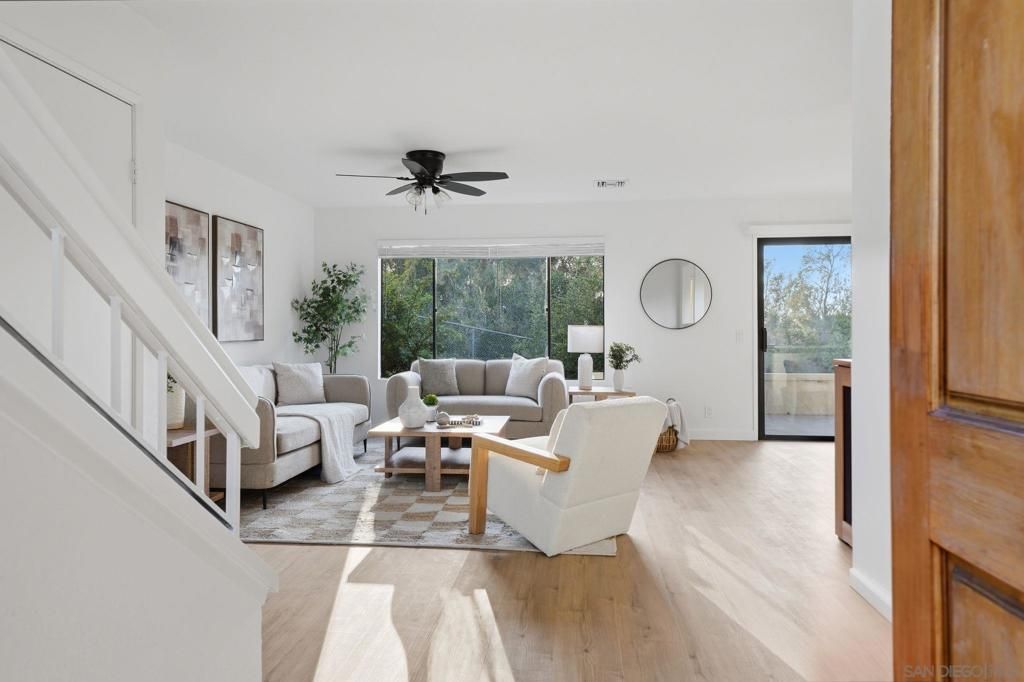 Image 16 of property listing at 10450 Ridgewater Ln, San Diego, CA 92131