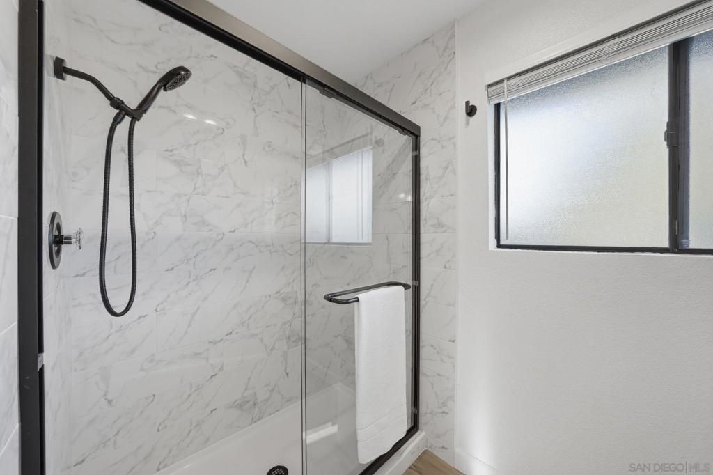 Image 25 of property listing at 10450 Ridgewater Ln, San Diego, CA 92131