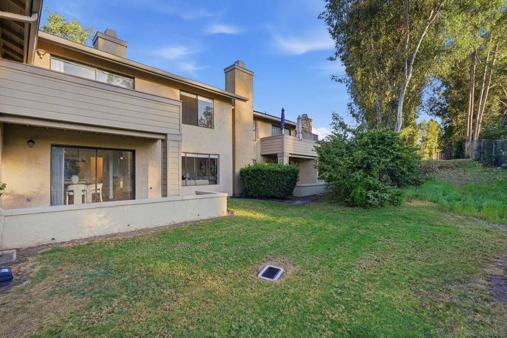 Image 34 of property listing at 10450 Ridgewater Ln, San Diego, CA 92131