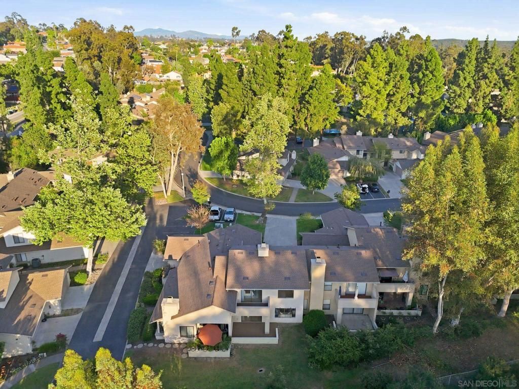 Image 41 of property listing at 10450 Ridgewater Ln, San Diego, CA 92131