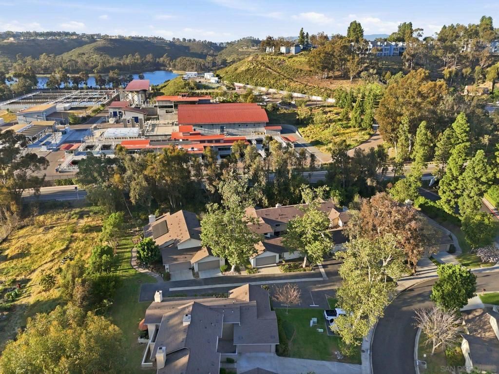 Image 43 of property listing at 10450 Ridgewater Ln, San Diego, CA 92131