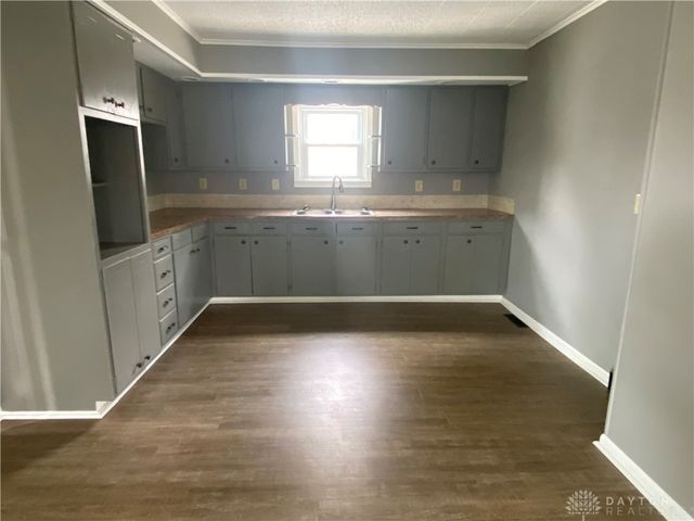 823 Robinson Avenue, Piqua, OH 45356