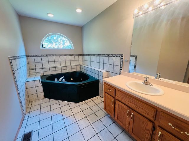1858 David Avenue, Joliet, IL 60433