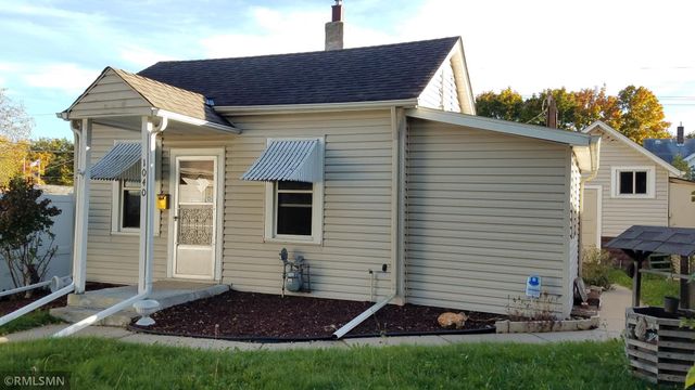 1040 Rose Avenue E, Saint Paul, MN 55106